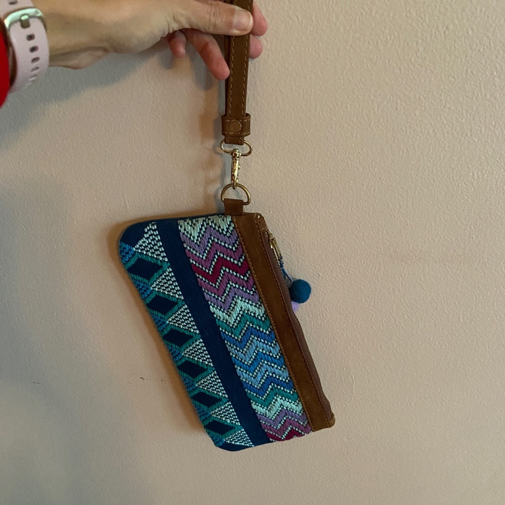 Wristlet- handmade in Guatemala